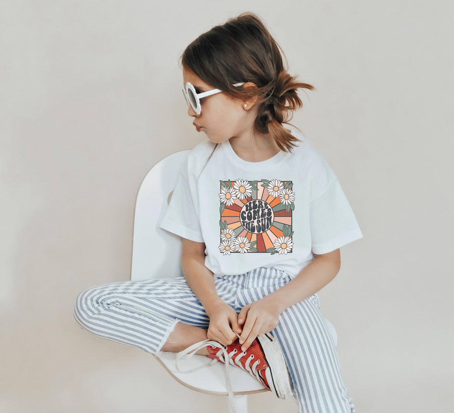 Here Comes the Sun Graphic Tee